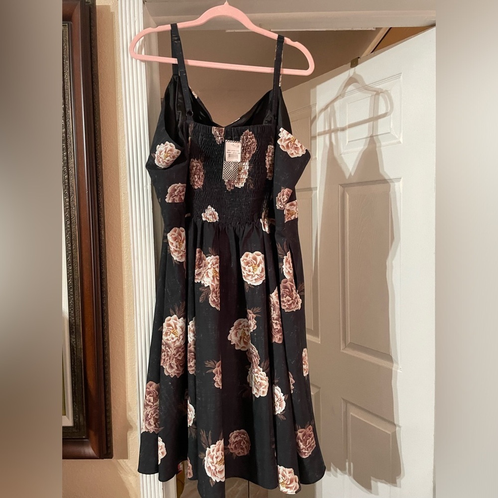 NWT City Chic floral dress size XXL 🌸 A - Picture 3 of 6